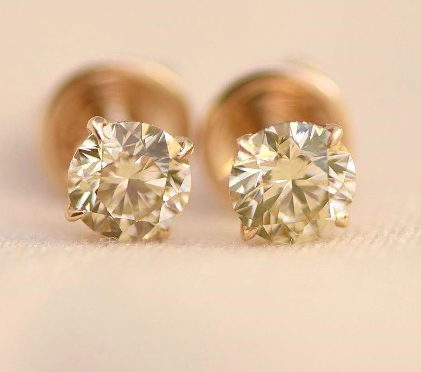 Zircon and cubic zirconia