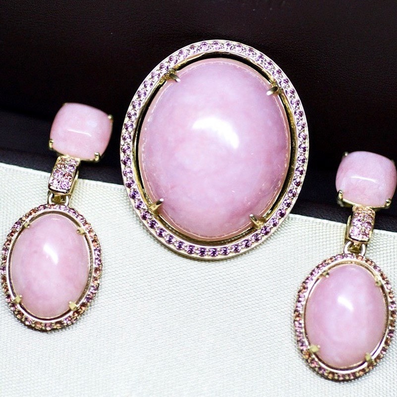 Pink opal