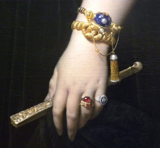 Bracelet. The history in 10 facts