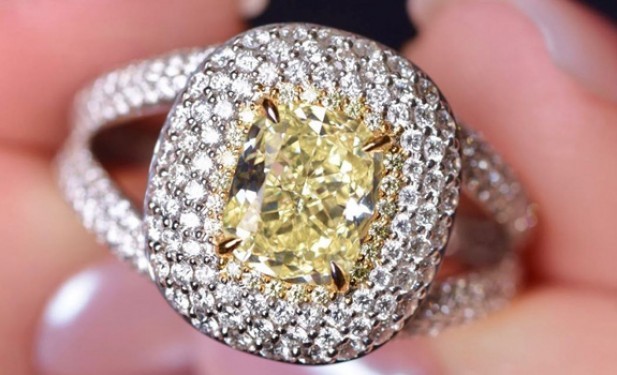 Diamond exchanges