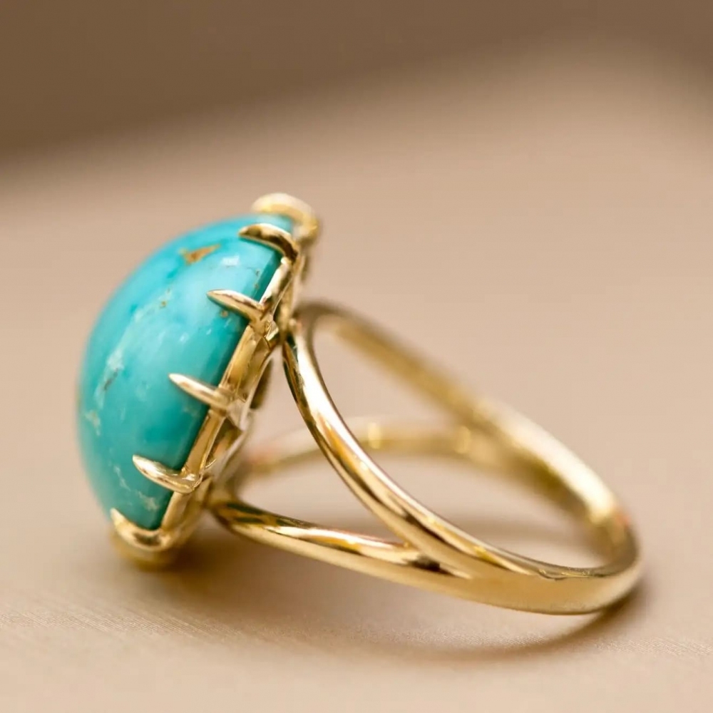 Natural Round Blue Turquoise 18 Carat Yellow Gold 14 Karat Ring