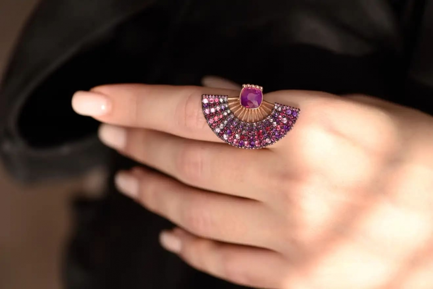 2,36 Carat Natural Purple Sapphire 18 Karat Rose Gold 