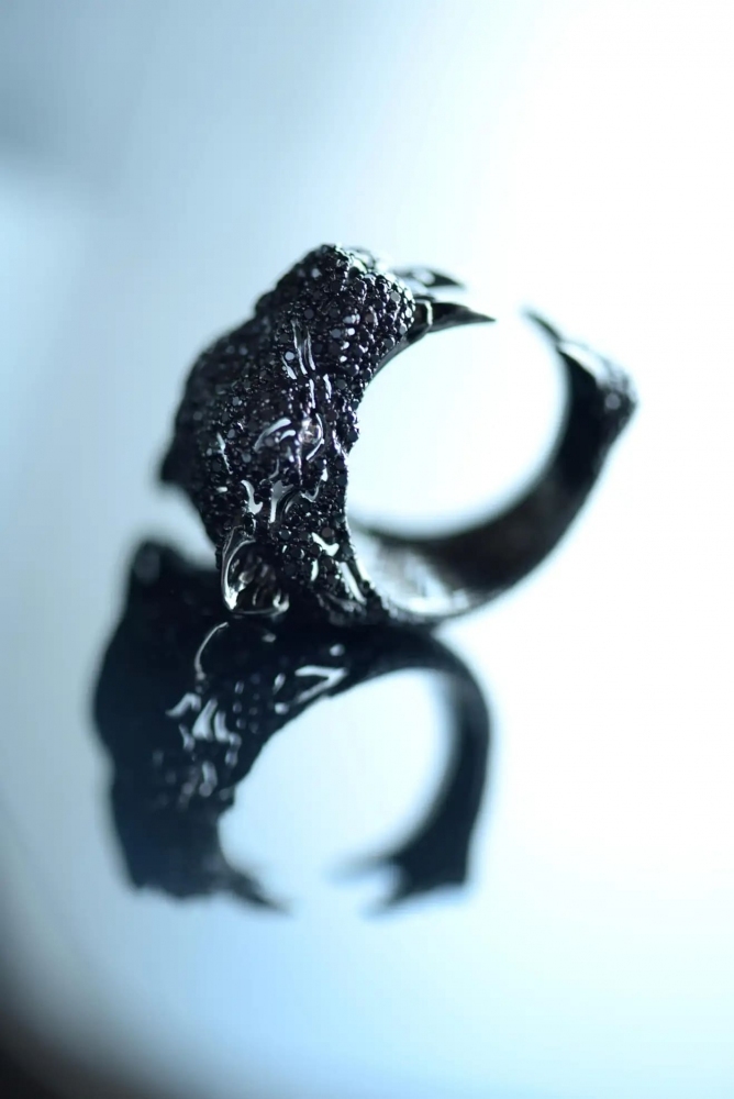3,3 Carat Black Diamonds 18 Karat Black Gold 