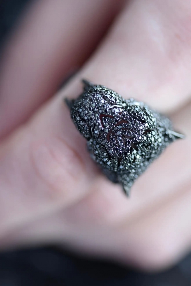 3,3 Carat Black Diamonds 18 Karat Black Gold 