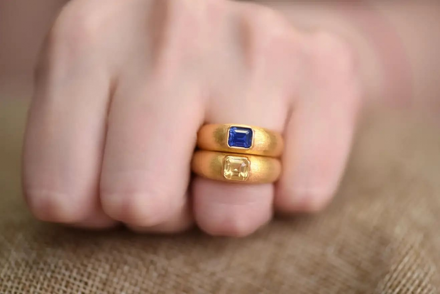 1 Carat Natural Yellow SriLanka Sapphire 18 Karat Yellow Gold Ring Tuxedo by D&A
