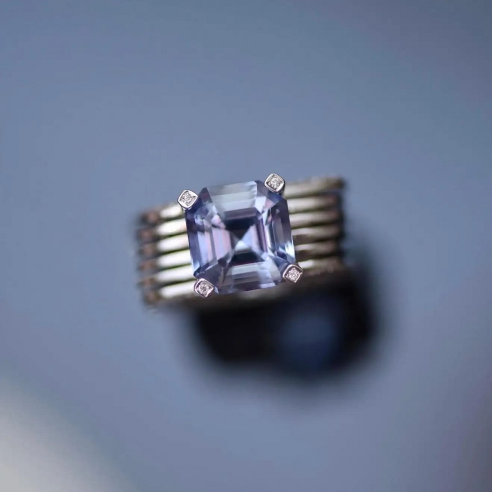 6,08 Carat Natural Sapphire Diamonds 18 Karat White Gold Ring 