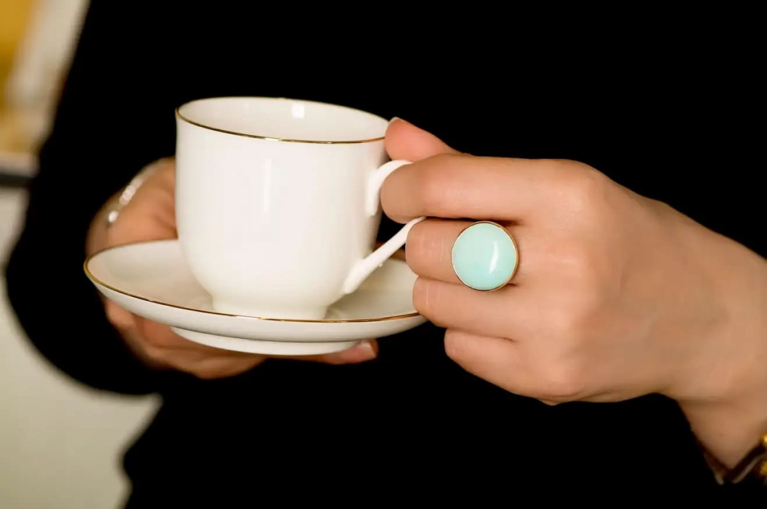 16.5 Carat Natural Blue Armenian Turquoise 18 Karat Yellow Gold Cocktail Ring