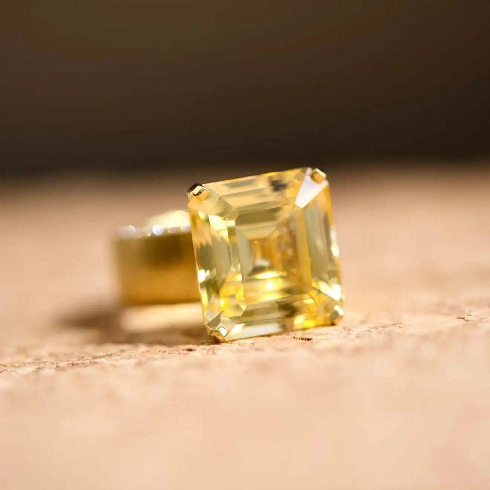 15,4 Carat Yellow Sapphire White Diamond 18 Karat Yellow Gold Ring Sahara by D&A