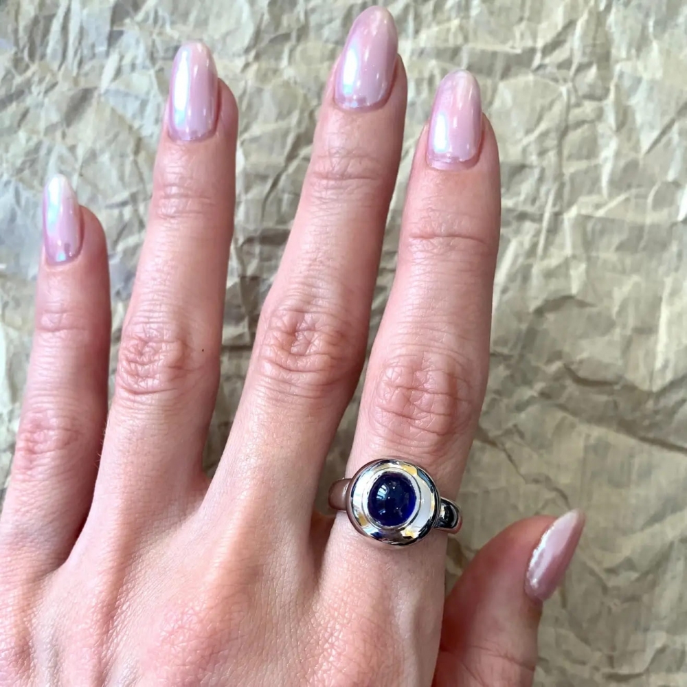 2.5 Carat Natural Blue Sapphire Cabochon 14 Karat White Gold Cocktail Ring