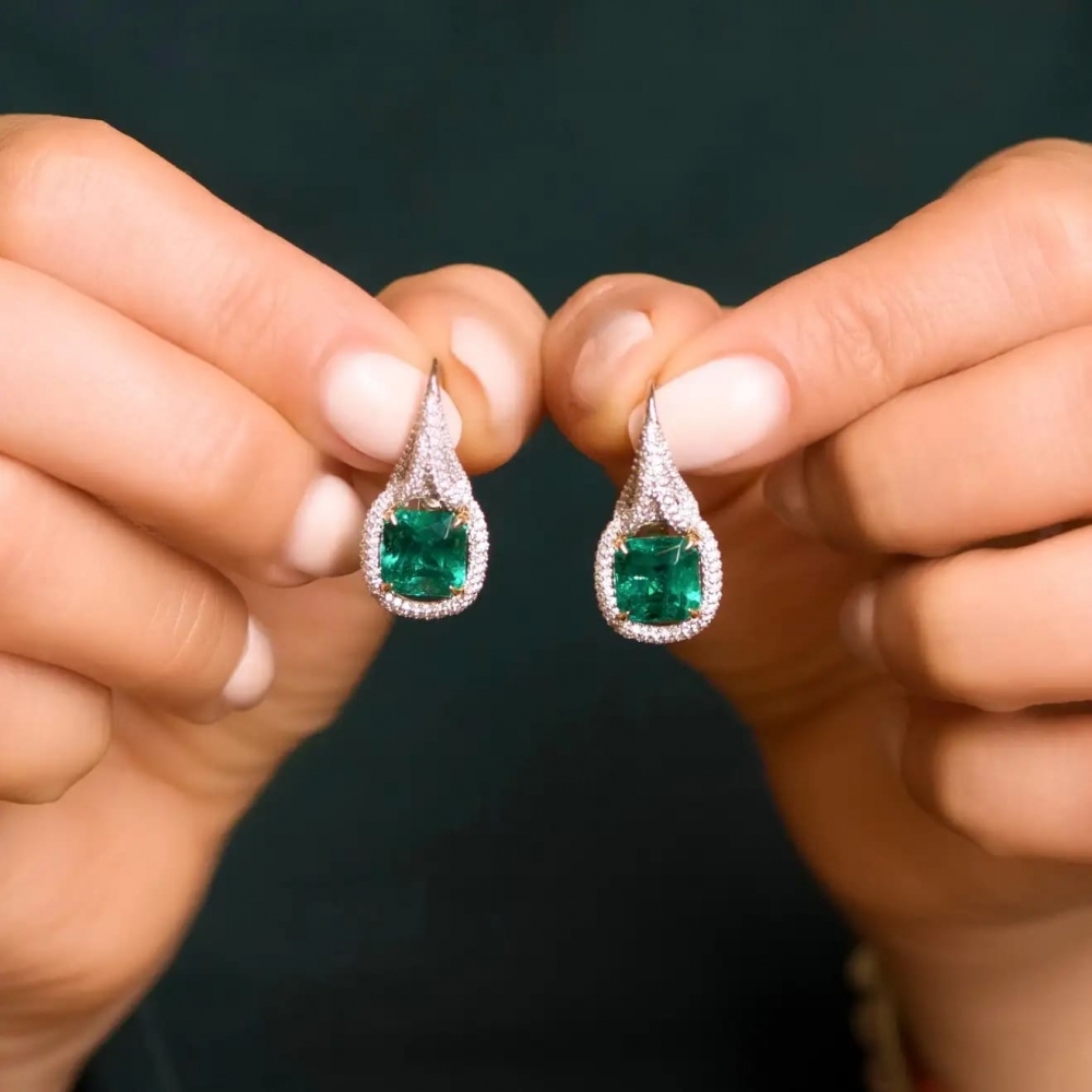 7.8 Carat Zambian Emerald Diamond 18 Karat White Gold Earrings
